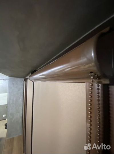 Рулонные шторы в коричневом коробе РКК-6519