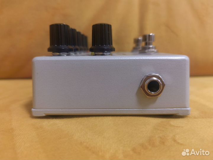 Гитарная педаль Yerasov 9000 Volt