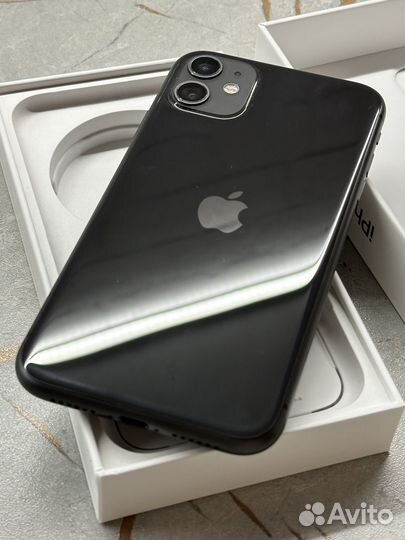 iPhone 11, 64 ГБ