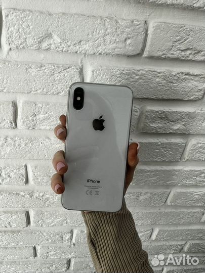 iPhone X, 64 ГБ