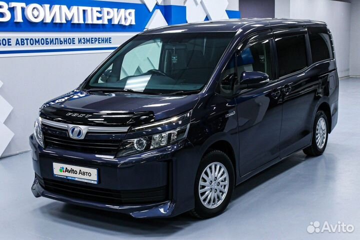 Toyota Voxy 1.8 CVT, 2014, 180 000 км