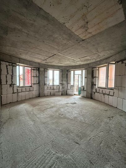 2-к. квартира, 100 м², 10/13 эт.