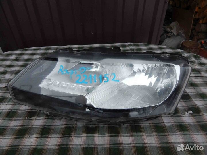 Фара левая Skoda Rapid 1 поколение рестайлинг (201