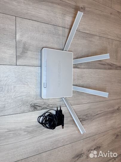 Роутер Kinetic Giga KN-1011