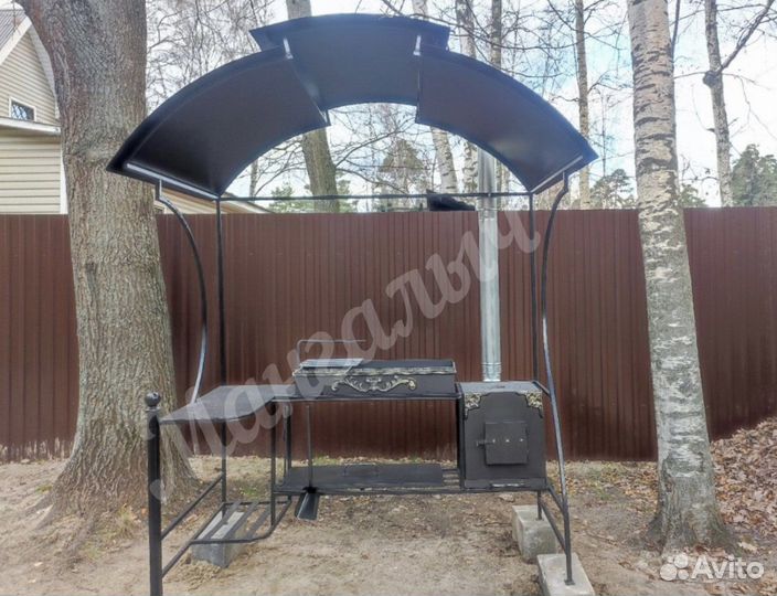 Мангал с крышей