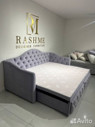 Диван раскладной прямой