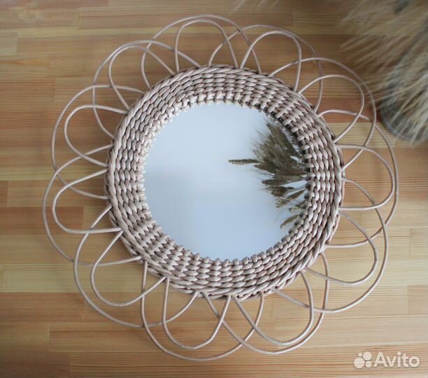 Зеркало плетеное интерьерное в форме цветка