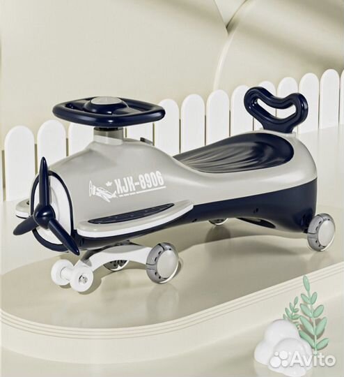 Толокар, беговел, каталка, машинка для малышей