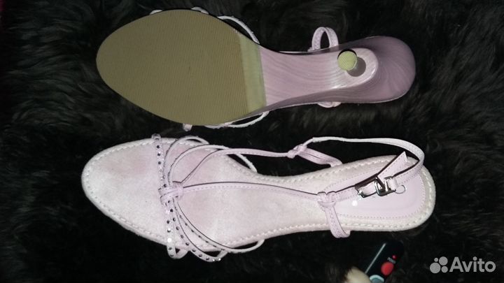 Открытые босоножки