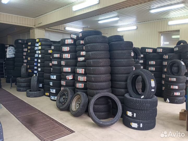 Ikon Tyres Nordman RS2 SUV 215/70 R16