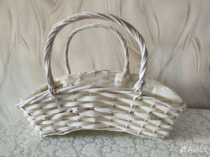 Корзины для фруктов и цветов