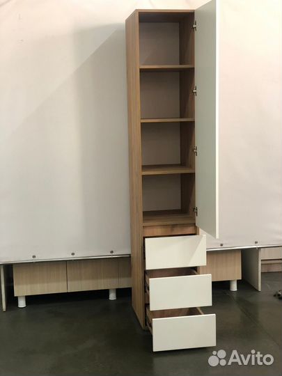 Шкаф пенал с полками