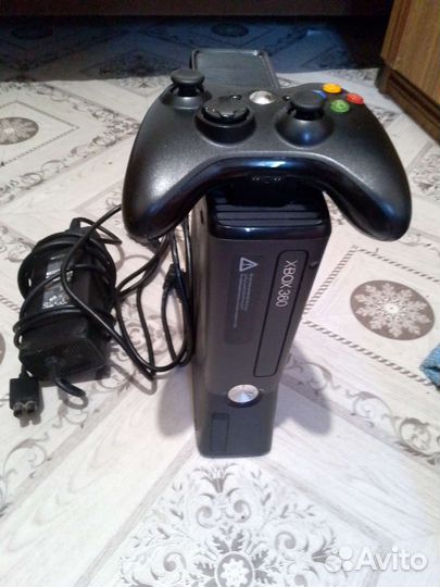 Xbox 360 slim freeboot прошитый