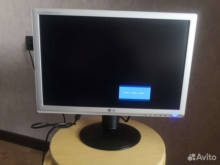 Монитор LG flatron 19