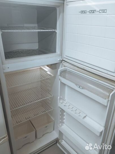 Холодильник Stinol