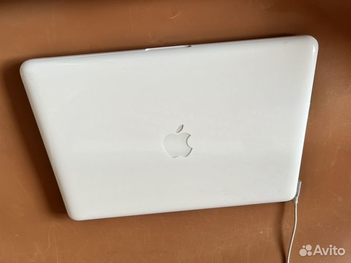 Apple MacBook 13 a1342 2010 в разбор