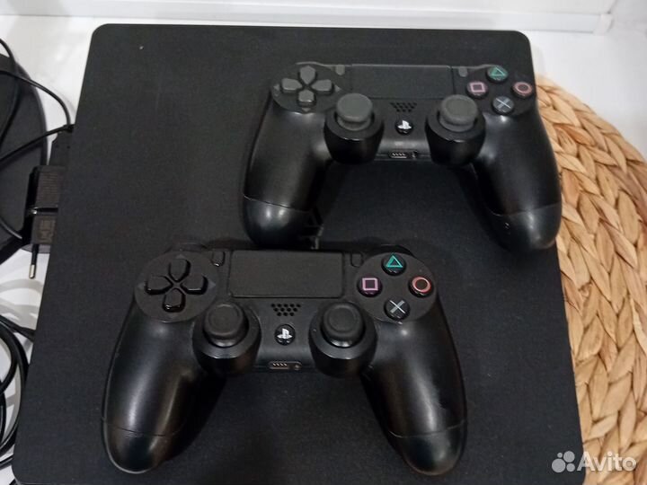 Sony playstation 4 slim 1tb 2 геймпада