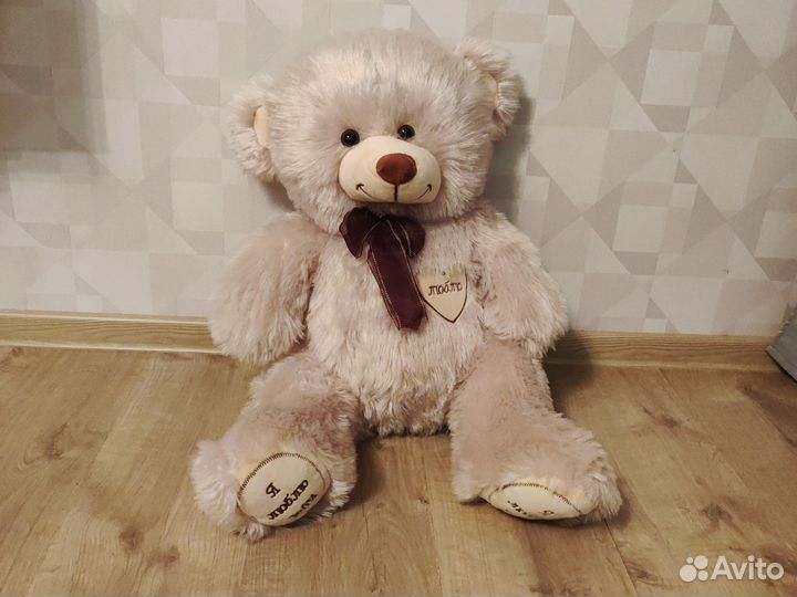 Плюшевый медведь