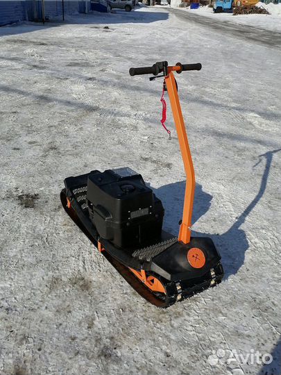 Мотосноуборд гусеничный