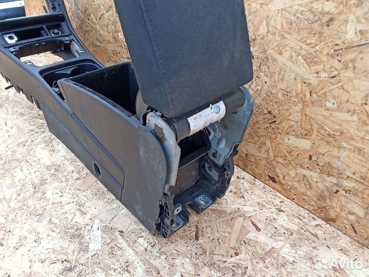 Центральная консоль Volkswagen Passat B6