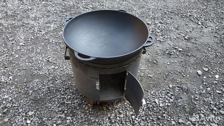 Казан чугунный с чугунной крышкой