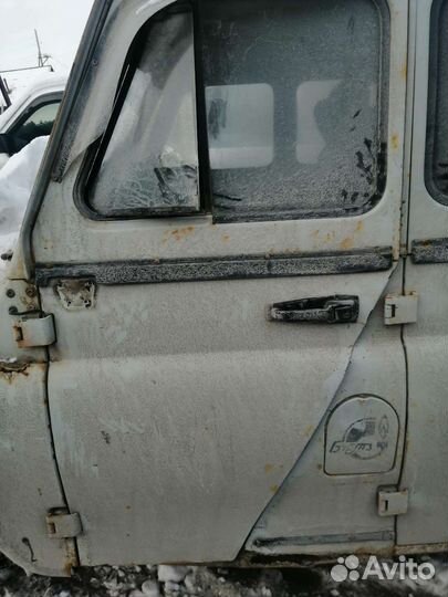 Двери на УАЗ 469