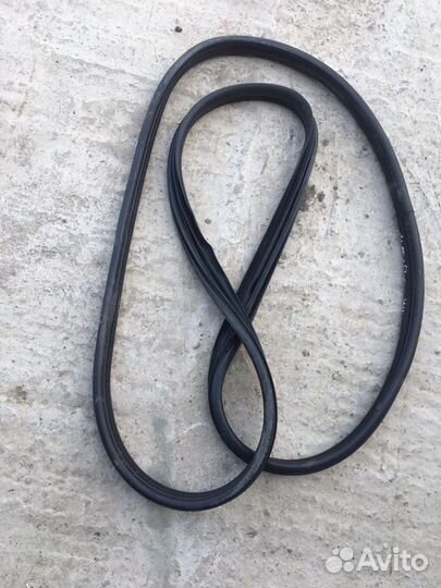 Уплотнитель двери Рено Меган 2 2003-2009