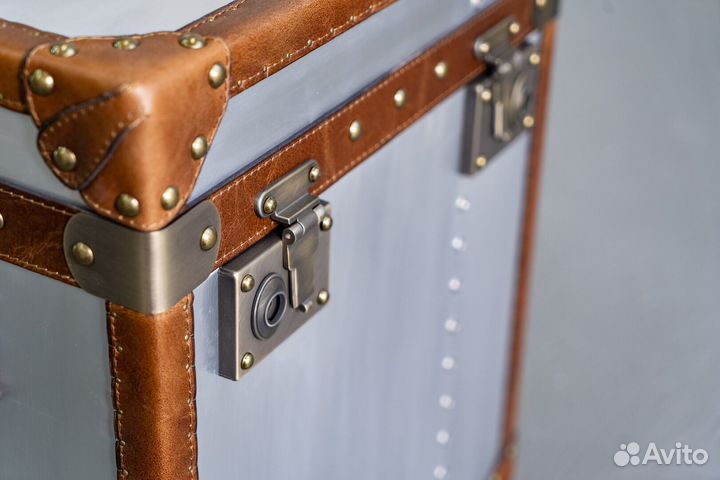 Сундук в стиле лофт