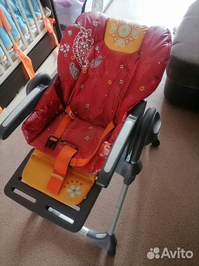 Детский стульчик для кормления