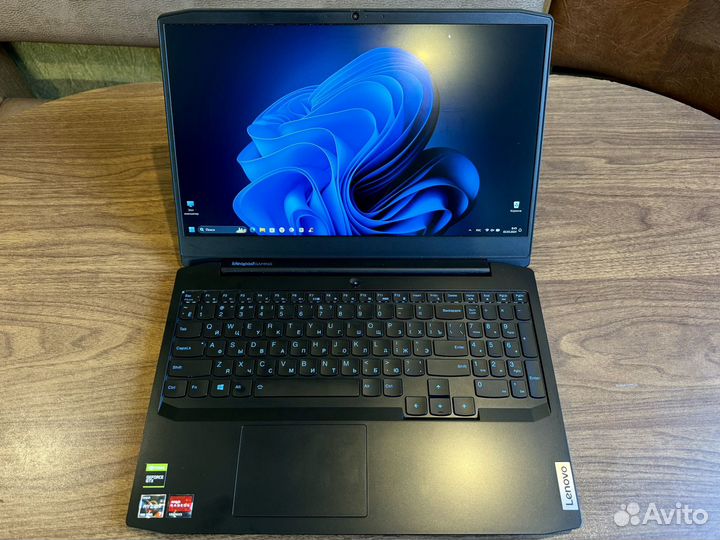 Ноутбук Lenovo