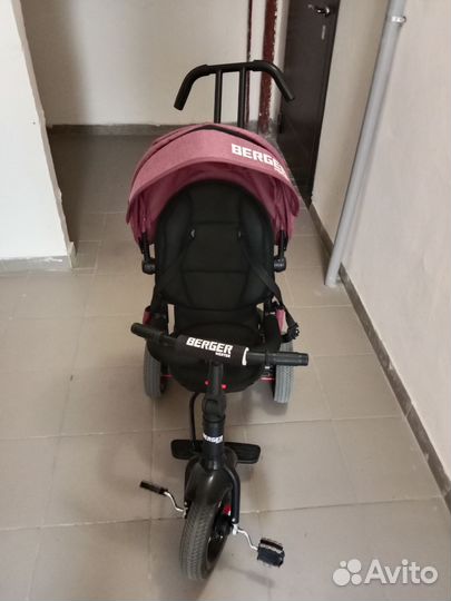 Детский велосипед с родительской ручкой