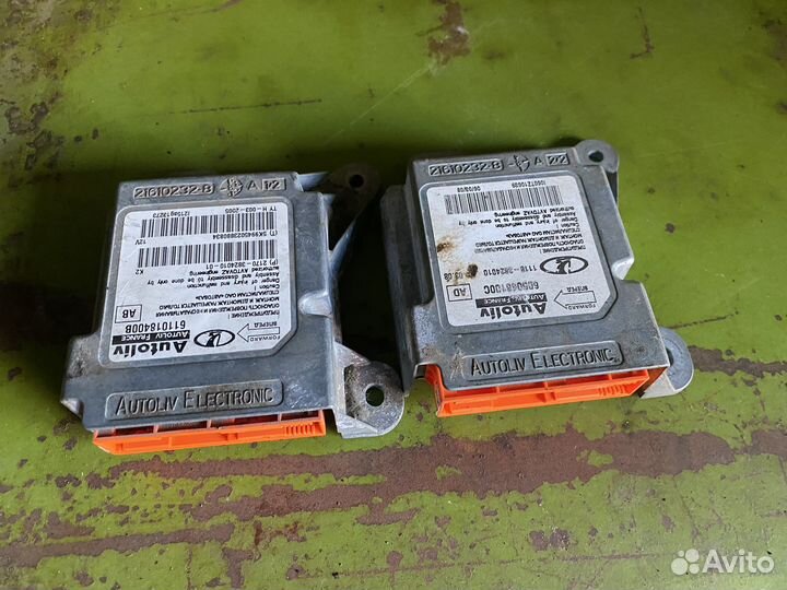 Блок управления airbag на LADA priora 2170