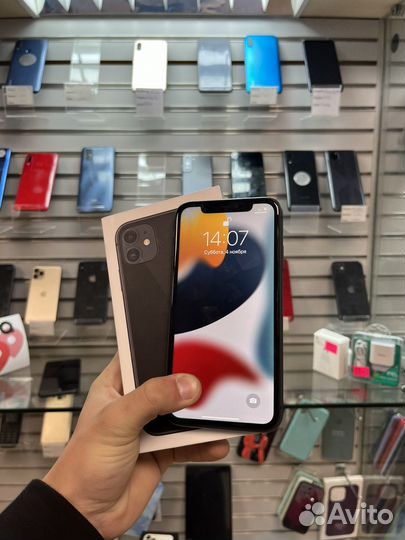 iPhone 11, 64 ГБ