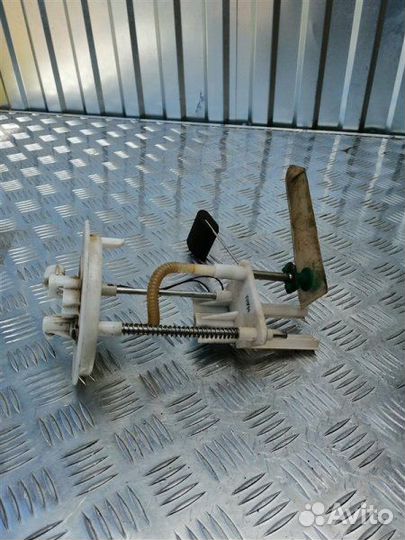 Датчик уровня топлива правый Ssangyong Actyon New