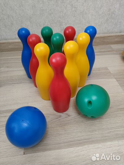 Детская развивающая игра боулинг