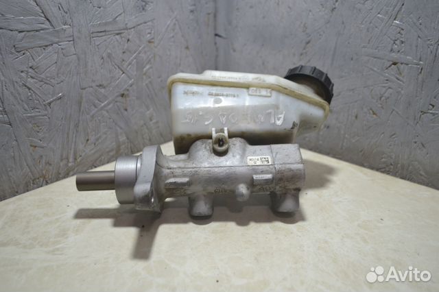 Главный тормозной цилиндр Nissan Almera G15