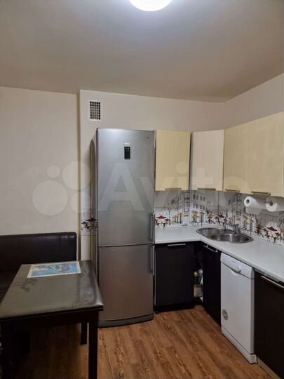 3-к. квартира, 82,5 м², 4/10 эт.