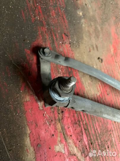 Трапеция дворников Volkswagen Passat B4