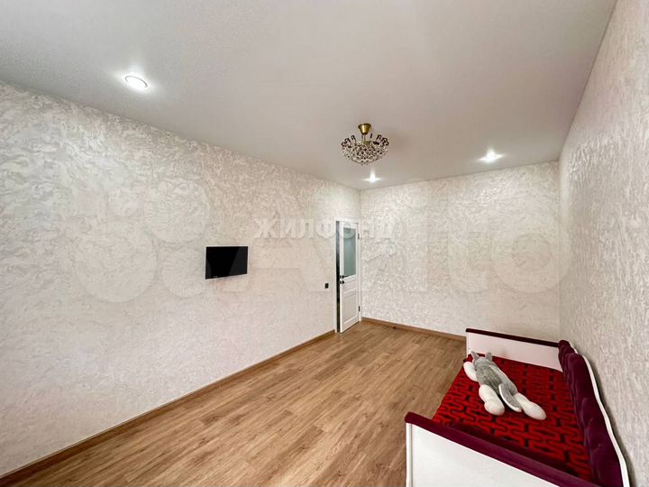 3-к. квартира, 67,3 м², 2/5 эт.