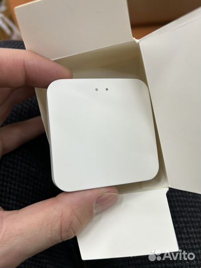 Шлюз Tuya ZigBee 3