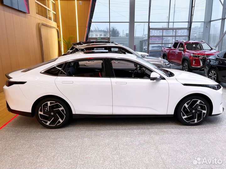 Changan Lamore 1.5 AMT, 2024