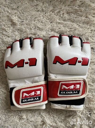 Перчатки для смешанных единоборств
