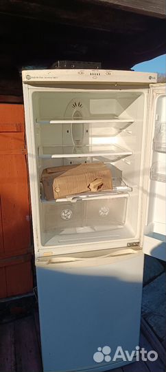 Холодильник бу LG