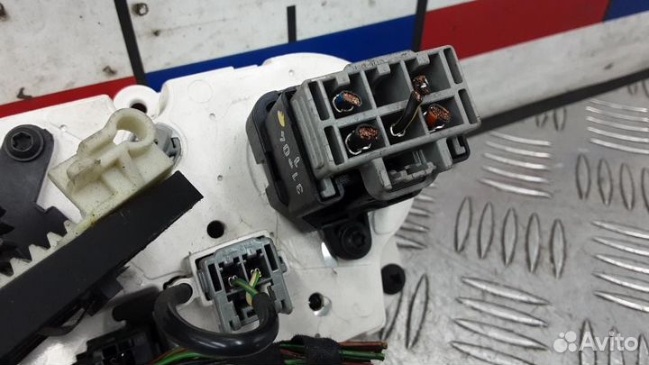 Блок управления климатической установкой Ford Fies