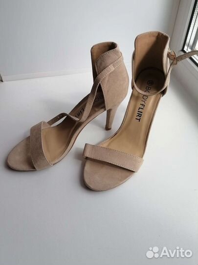 Туфли женские