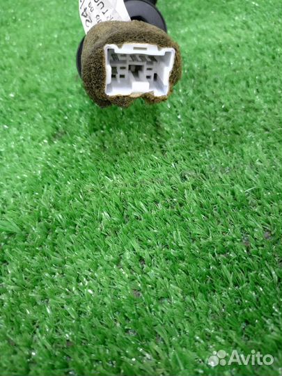 Проводка задней правой двери Nissan primera P11