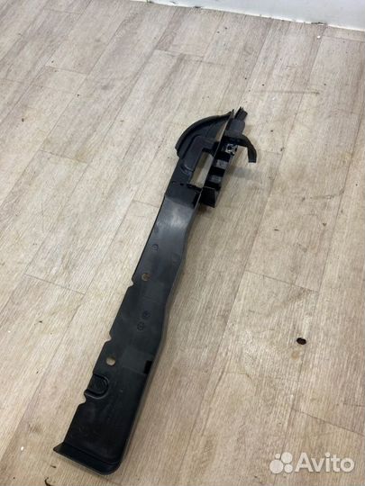 Накладка на крыло передняя левая Ford Focus qqdb