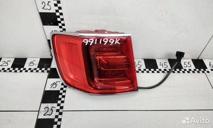 Фонарь задний наружный левый Bentley Bentayga