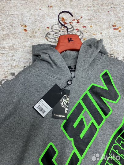 Plein Sport, Armani, Tommy, Hugo