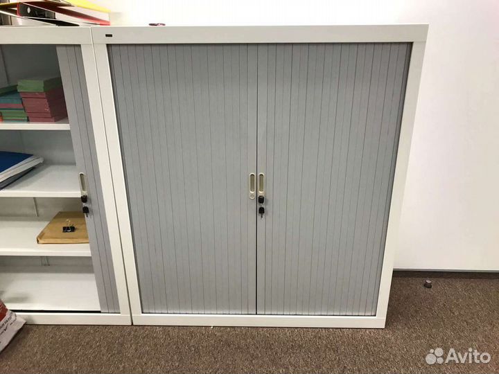 Металлические шкафы белые